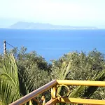 Lofos Claudiagapi Guesthouse Seaview
